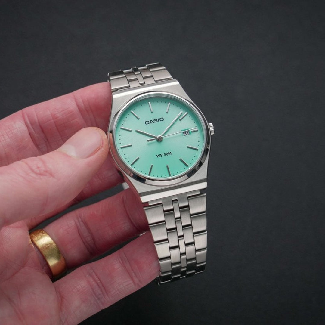 Men Casio Round Watch