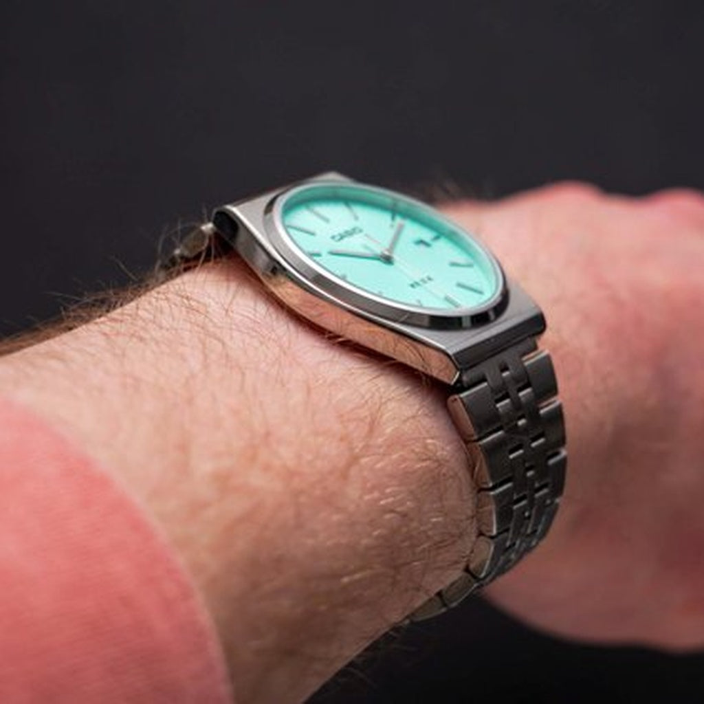 Men Casio Round Watch